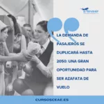 tripulante de cabina atendiendo pasajeros en vuelo comercial internacional