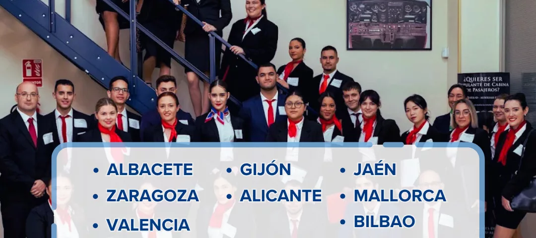 Alumnos del curso tripulate cabina 2026 de CEAE uniformados